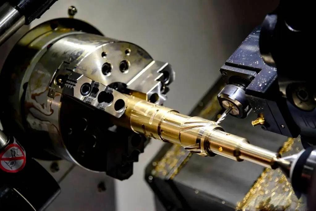 El husillo CNC está funcionando